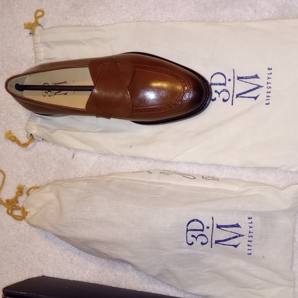 Men's dress shoes